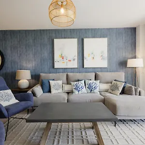 https://luxurious-2-bedroom-apartment-close-to-the-beach-in-estepona.es-andalucia.com